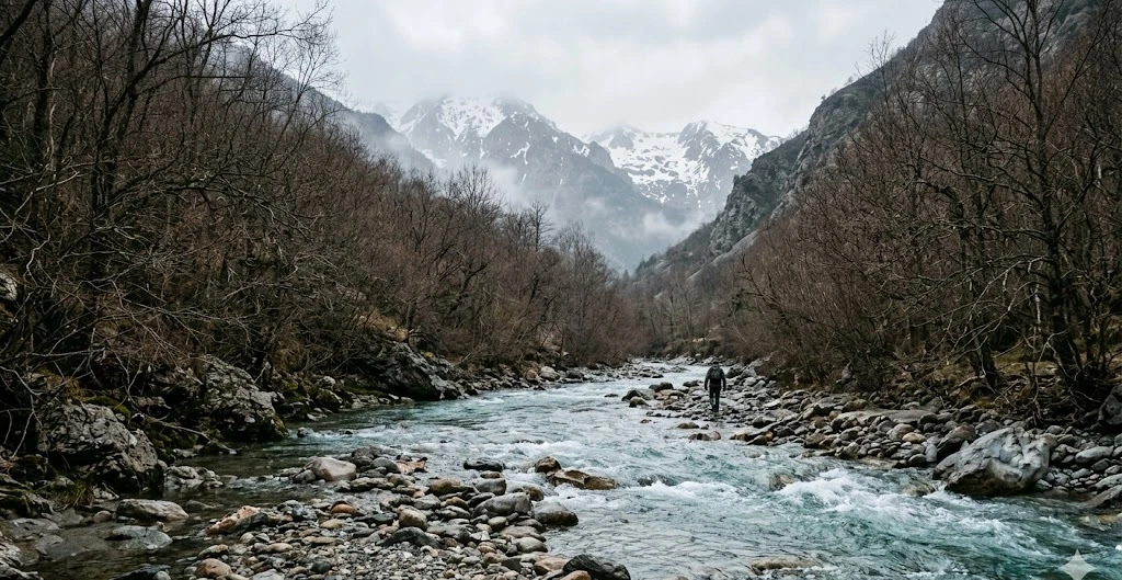 R&iacute;o Segre en el Pirineo de Lleida con bruma, temporada de pesca de Catalu&ntilde;a 2026